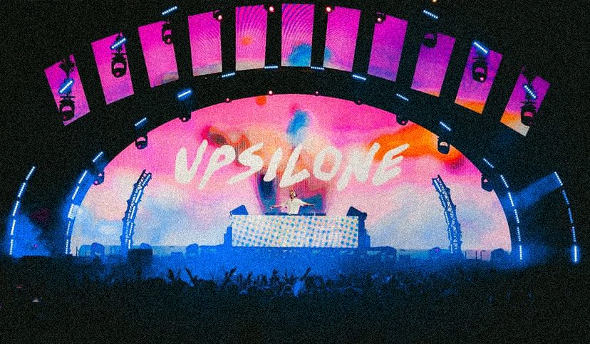 Upsilone - Minuit